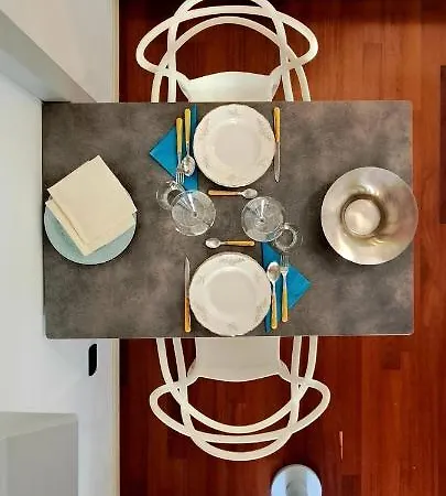 Casa Di Giulia Con E Cucina, Matrimoniale Con Tetto A Vista E Grande Parco Circostante Apartamento