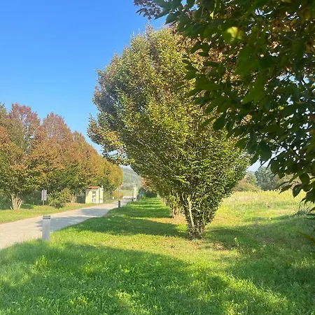 Casa Di Giulia Con E Cucina, Matrimoniale Con Tetto A Vista E Grande Parco Circostante Serravalle d'Asti