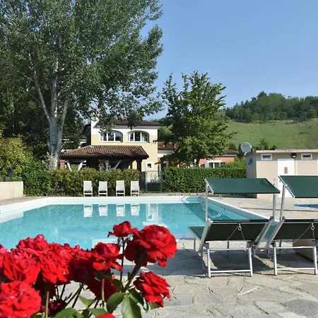 Casa Di Giulia Con E Cucina, Matrimoniale Con Tetto A Vista E Grande Parco Circostante
